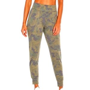 MARIKA 28.5'' Olive Grove Abstract Cory Joggers - Women's